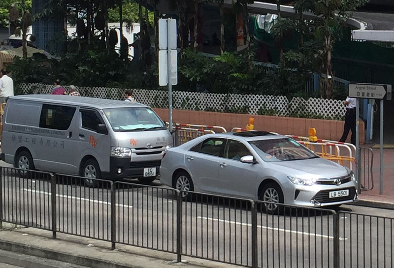 The non-US Camry looks great. Why did the US car get the ugly stick??